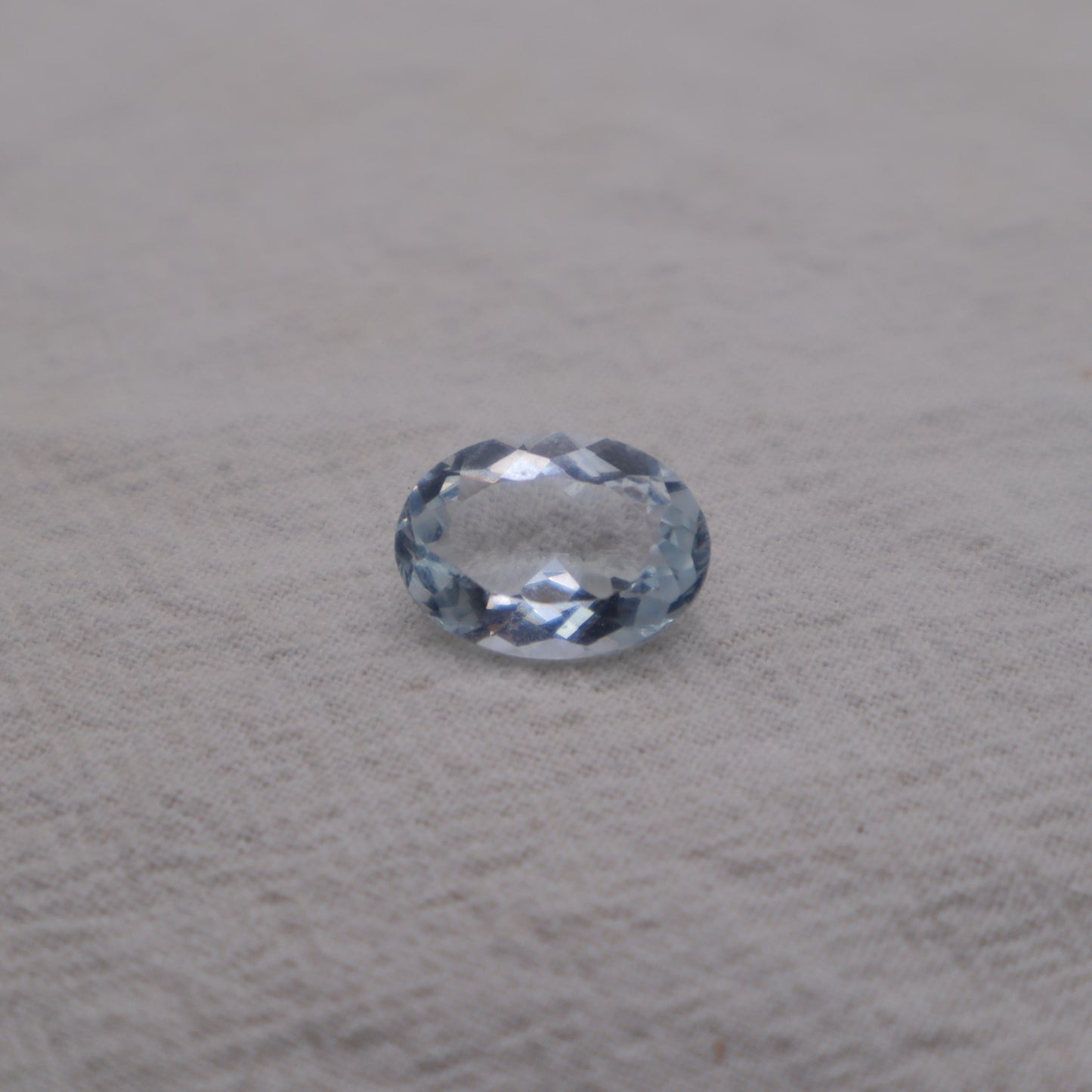 5.19 carat Light Blue Aquamarine 14x10.2mm Oval Cut, Faceted Loose Gemstone