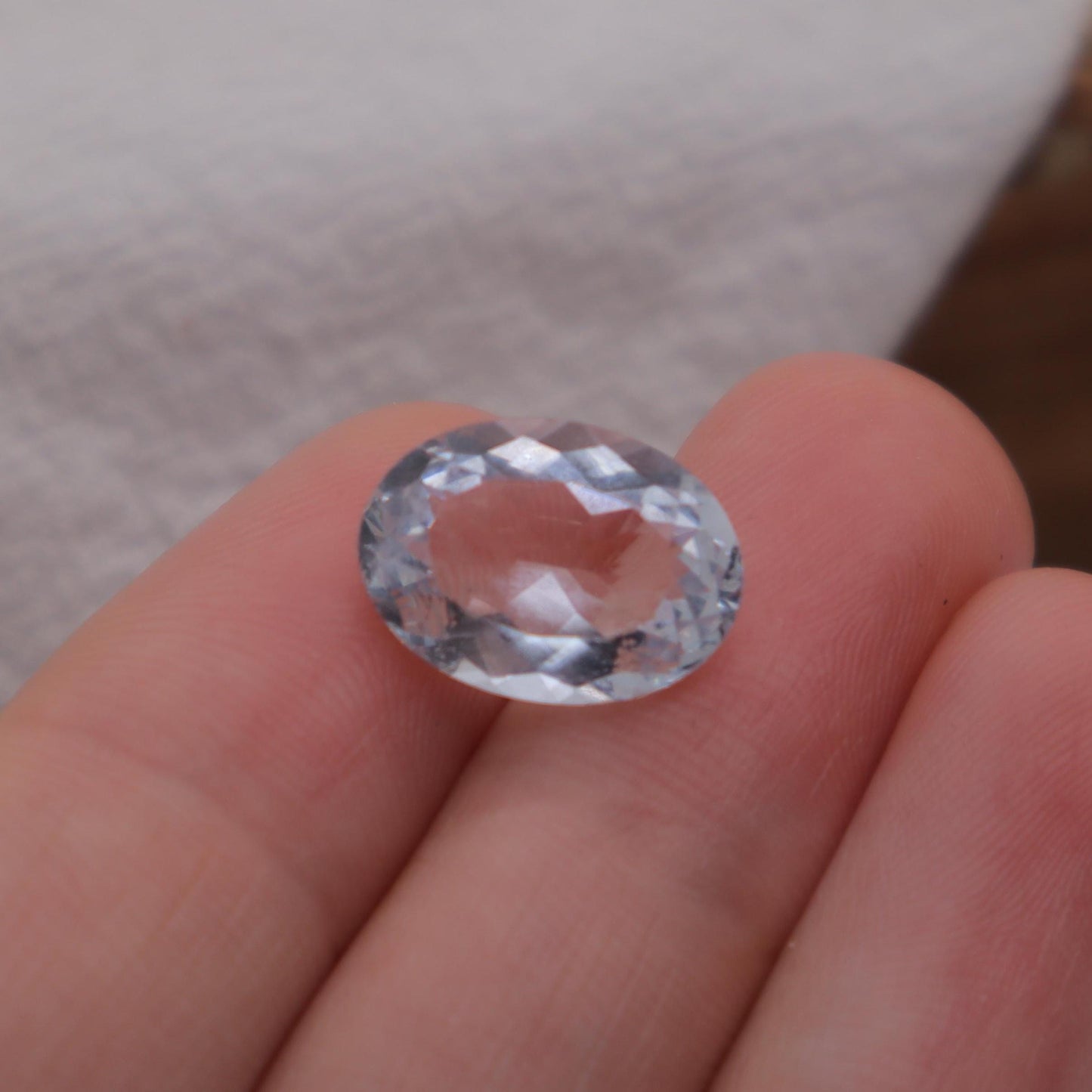 5.19 carat Light Blue Aquamarine 14x10.2mm Oval Cut, Faceted Loose Gemstone