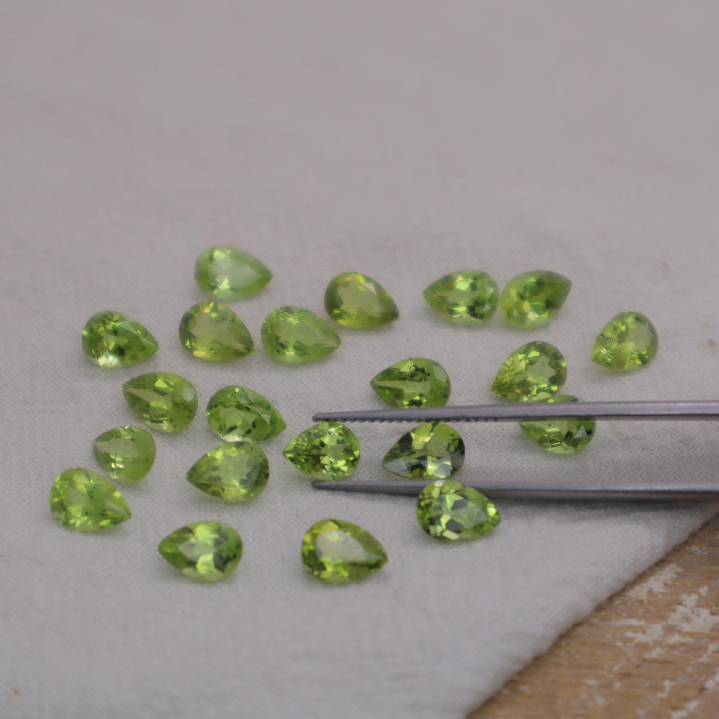 One 7x5mm Peridot Pear Cut, Faceted Loose Green Peridot