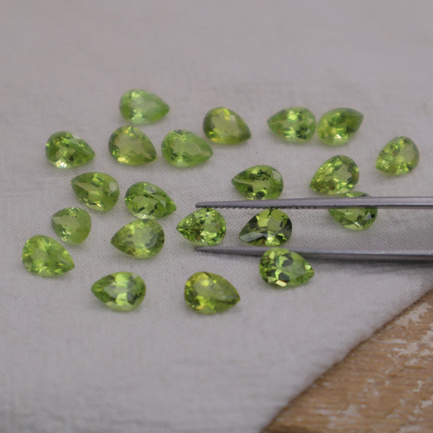 One 7x5mm Peridot Pear Cut, Faceted Loose Green Peridot