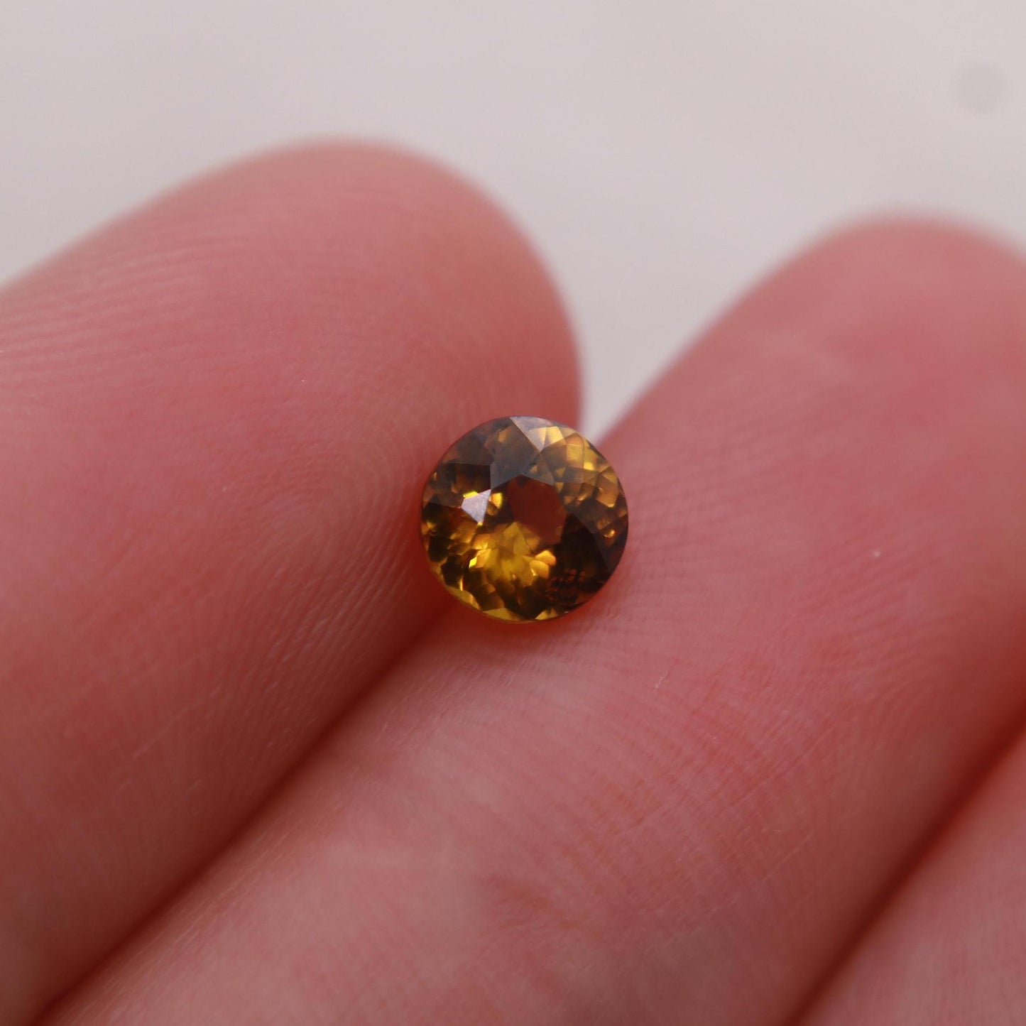 5.3mm Natural Golden Grossular Garnet 0.71 carat Round Faceted Loose Gem, Yellow-Orange Mali Garnet