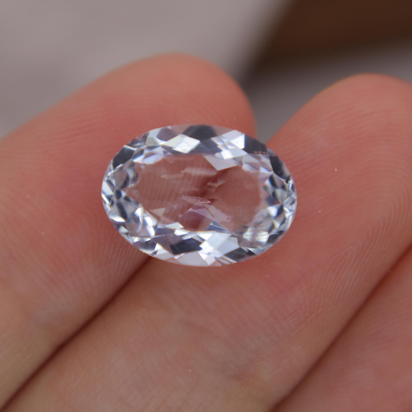 5.19 carat Light Blue Aquamarine 14x10.2mm Oval Cut, Faceted Loose Gemstone