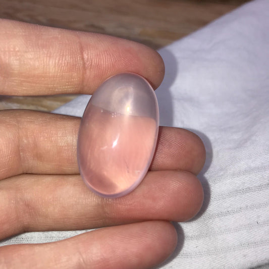 57 ct  Star Rose Quartz, 31.7x19.6mm Oval, Light Pink, Unique Oval Cabochon, Quartz Loose Gem