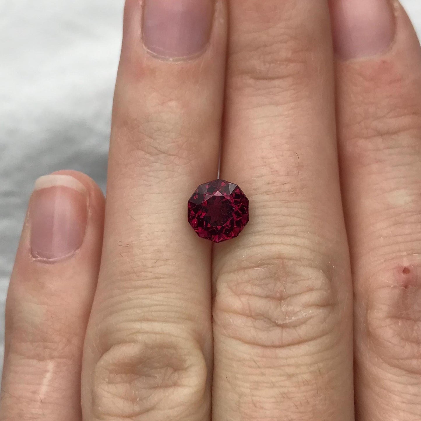 Pretty Rhodolite Garnet 2.39 Carat 7.5mm roun Octagon Cut, Facet Loose  Garnet