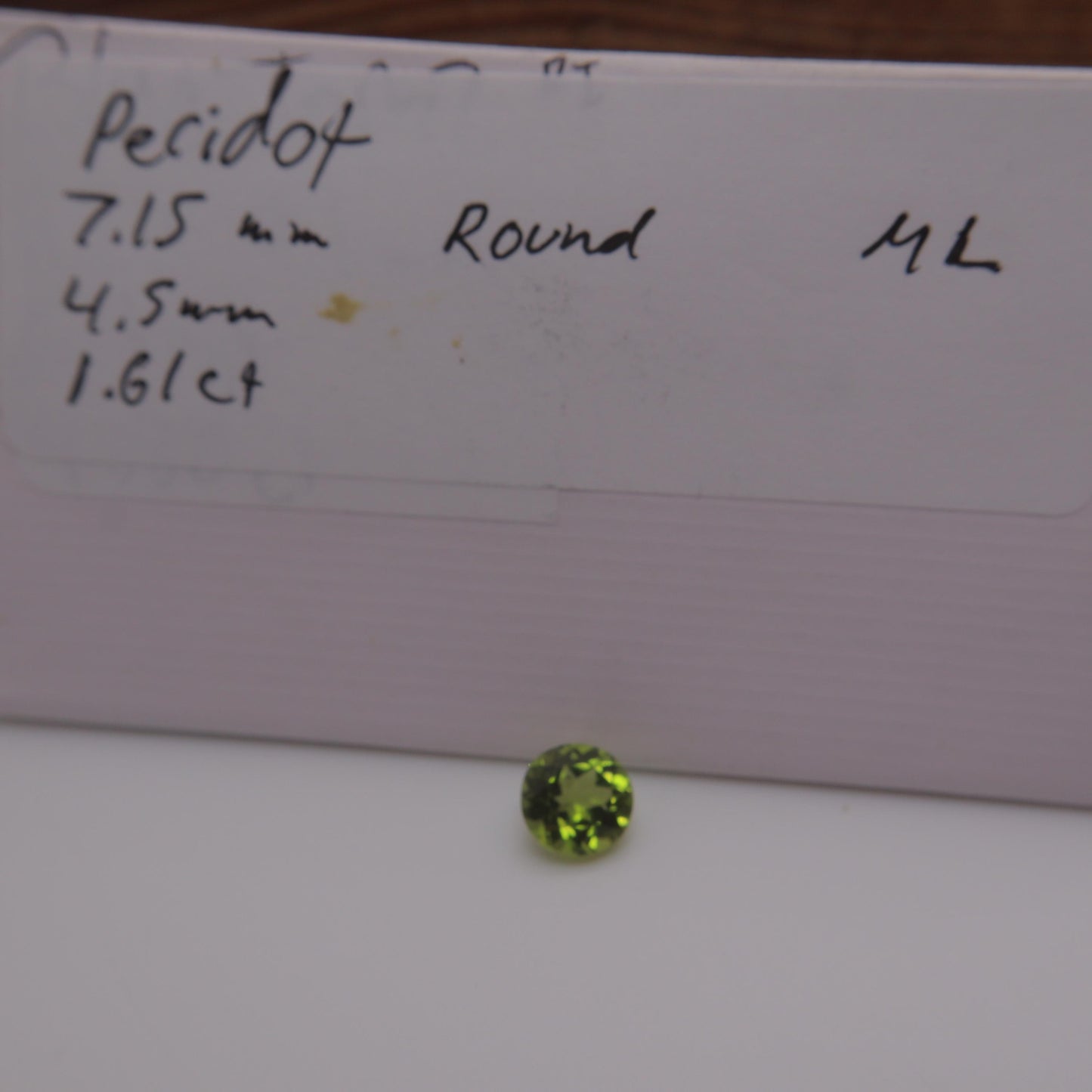 1.6 Carat Peridot 7.15mm Round Cut, Yellow Green, Faceted Loose Natural Gemstone