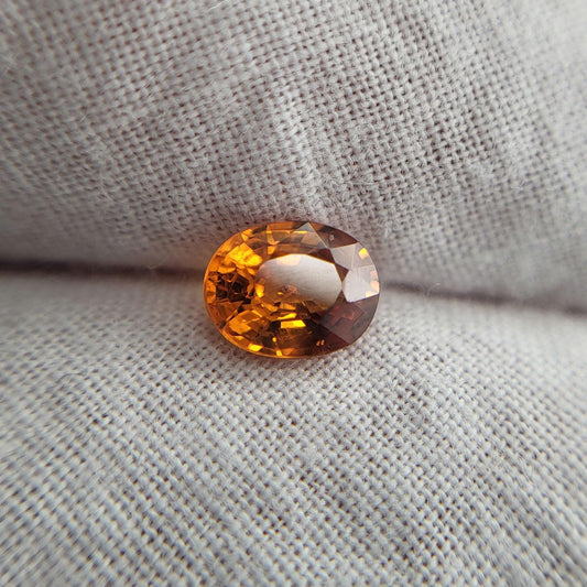 6.6x5mm Natural Orange Spessartite Garnet 0.99 Carat Oval, Faceted Gemstone Loose Gem Orange Mandarin Garnet