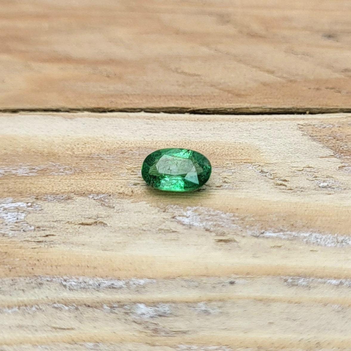0.55 ct Natural Green Tsavorite Garnet 6.3x4.2mm Faceted Oval Gemstone Unmounted Gem, Earth Mined Green Garnet