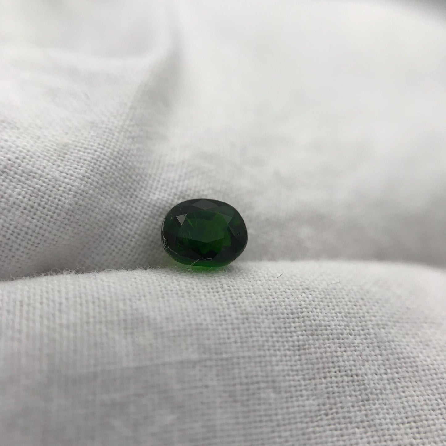 Green Diopside 1.08 carat, Oval Cut 6x5mm loose Gemstone Faceted Natural  Gem