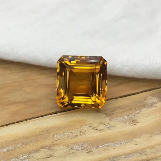 16x17mm Golden Citrine 22.80 carat Emerald cut, Faceted Loose Step cut Gemstone