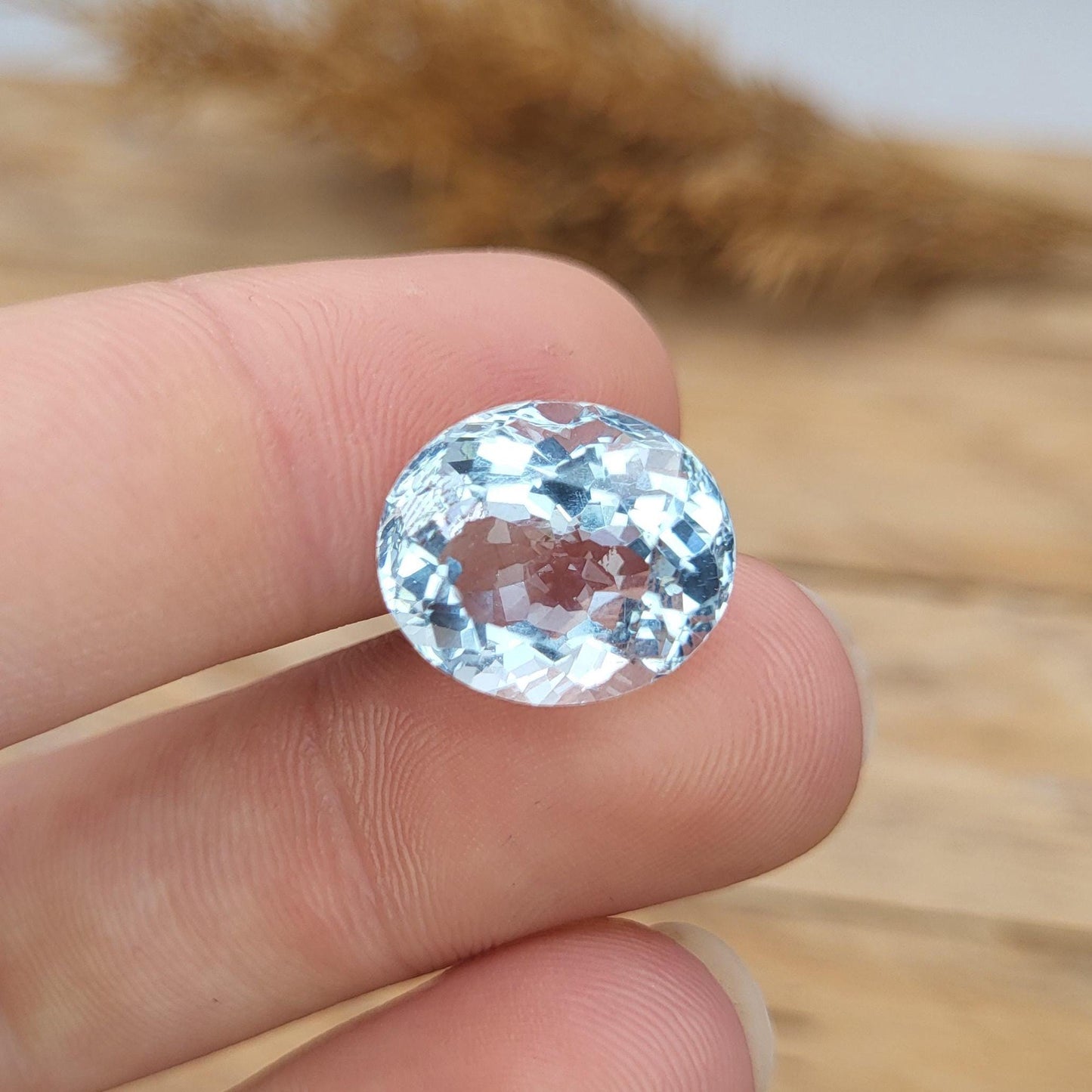 8.39 ct Very Light Blue Aquamarine, 14x12mm Oval Cut Faceted Loose Gemstone