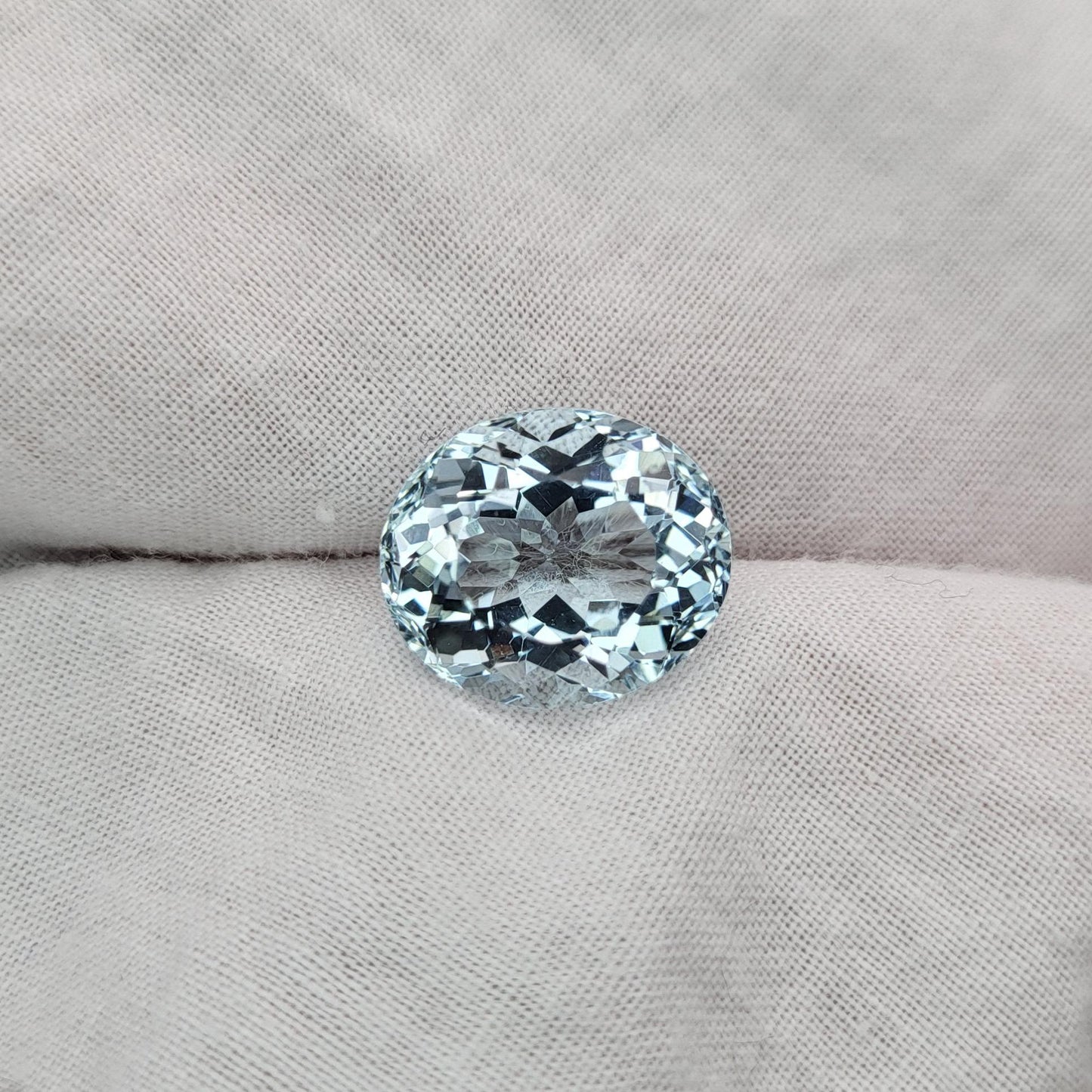 8.39 ct Very Light Blue Aquamarine, 14x12mm Oval Cut Faceted Loose Gemstone