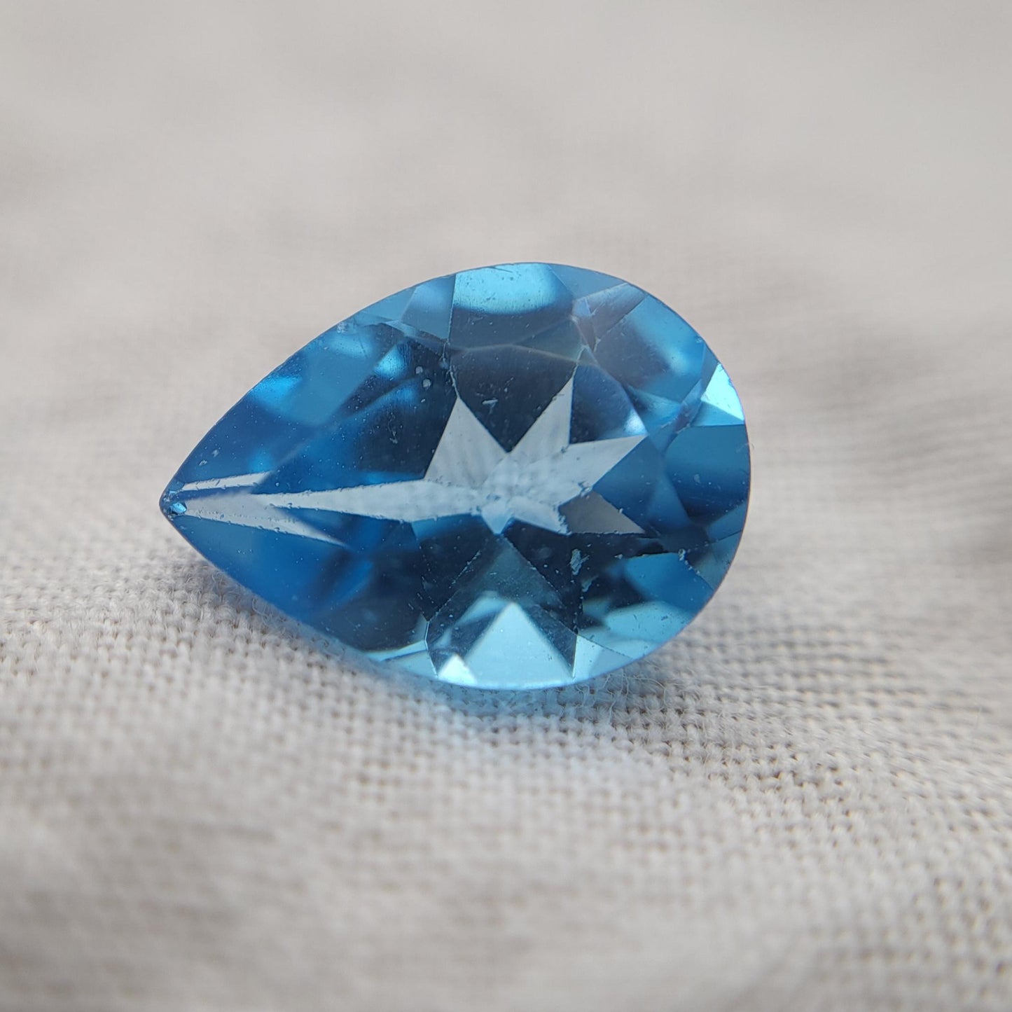 10.8x7.8mm Blue Topaz Pear Cut, 2.79 carat Loose Faceted Gem, Natural Topaz