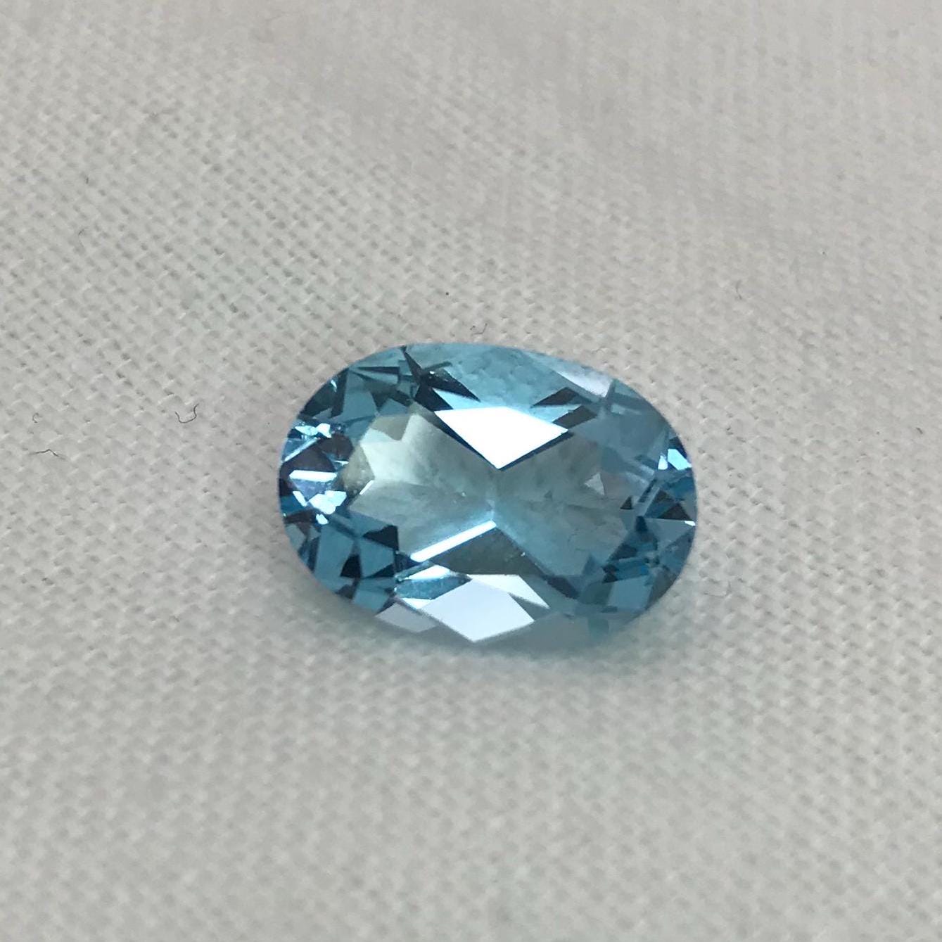 14x10mm Light Blue Topaz, 6.88 Ct Oval cut Faceted Discount Gemstone, Reclaimed/Recycled Imperfect Gem,