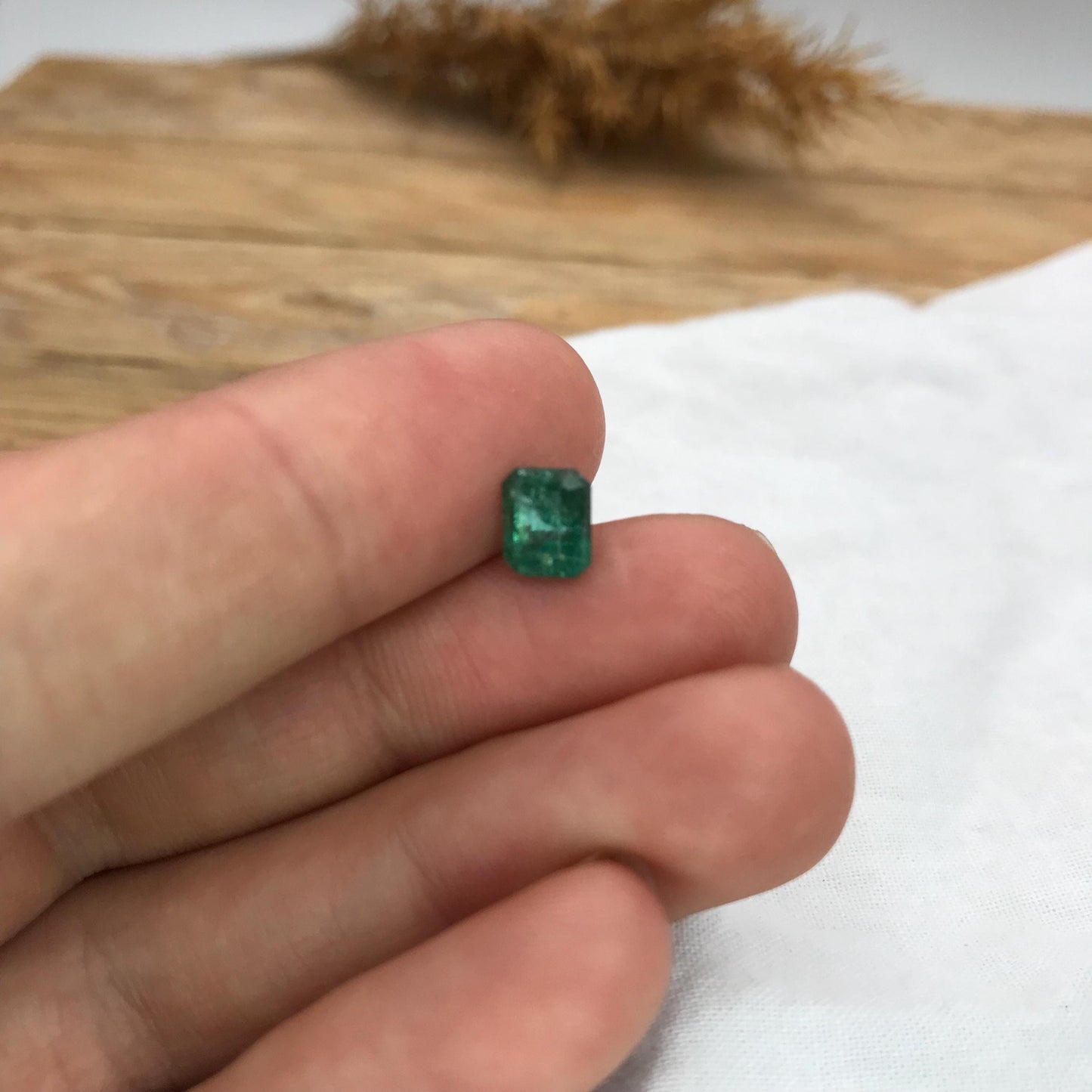 1.02 Carat Natural Emerald 6.5x5.3 Emerald Cut Faceted Loose Gem