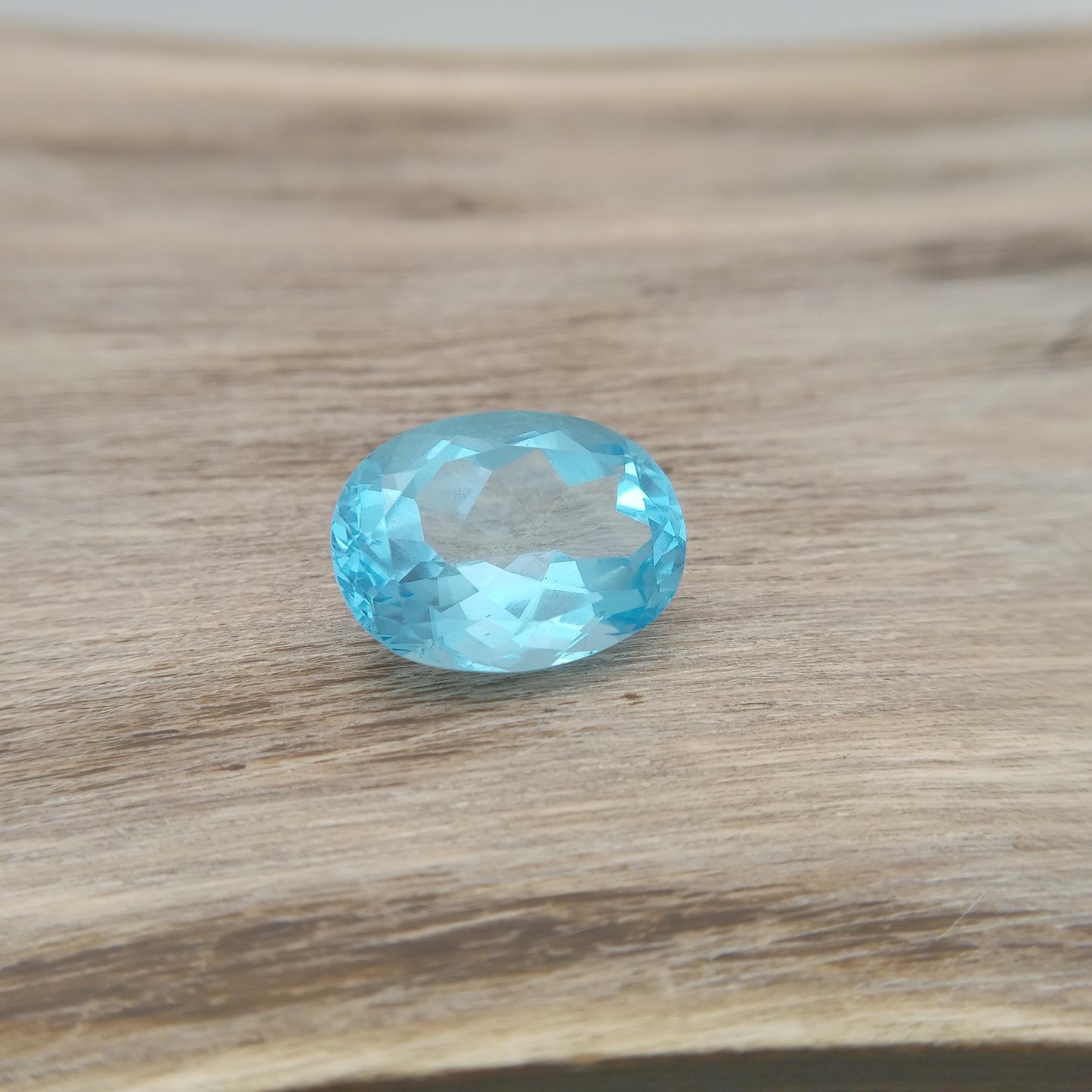 15.9x11.7mm Blue Topaz 11.63 carat Oval Cut Loose, Gemstone Blue Topaz, Faceted Blue Topaz, December Birthstone 16x12mm