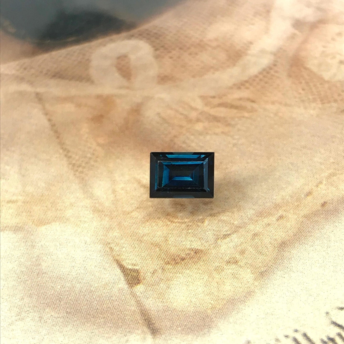 Natural Blue Sapphire 1.24 Carats Rectangle Cut 7x5mm Corundum Faceted Loose Unmounted Gemstone Earth Mined Heated Sapphire
