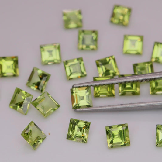 One 4mm Peridot Square Cut, Faceted Loose Green Peridot