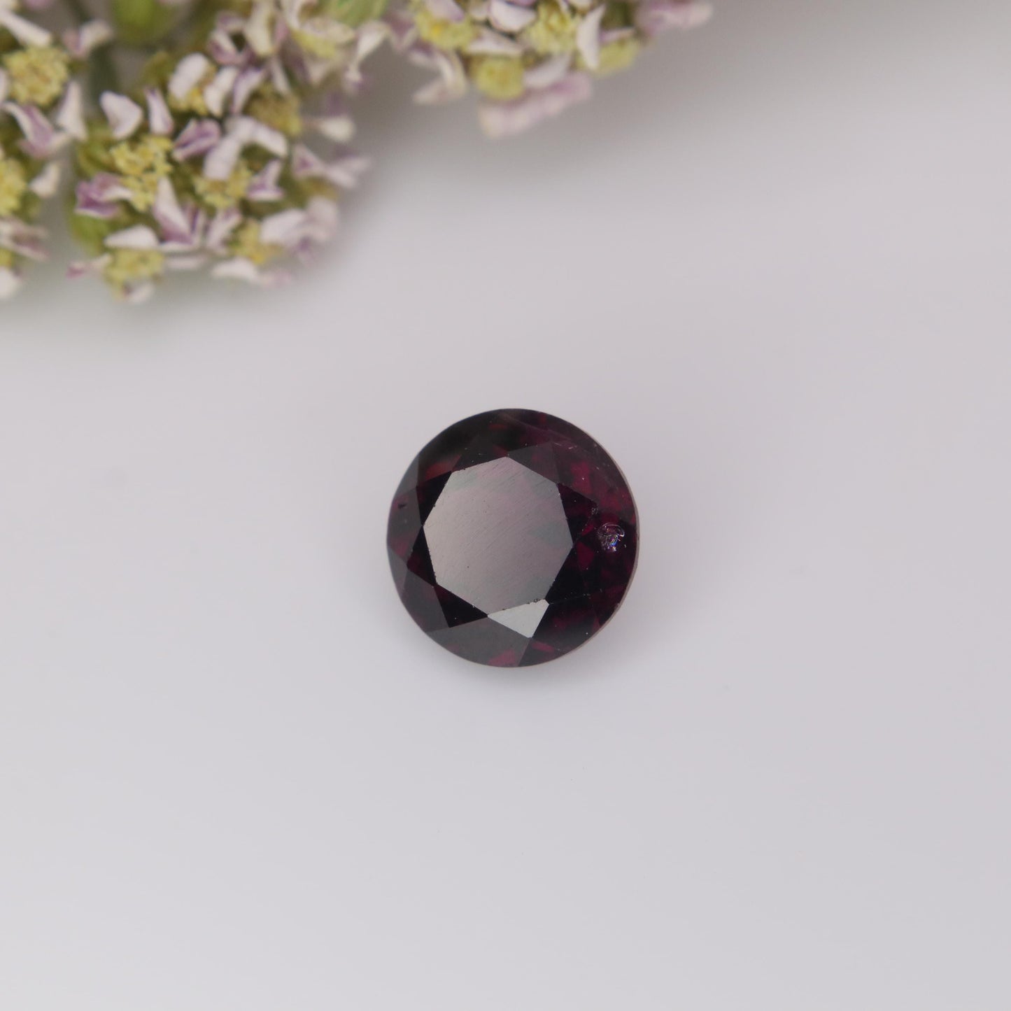 8mm Rhodolite Garnet 3 Carat Round Cut, Facet Loose Purple Garnet