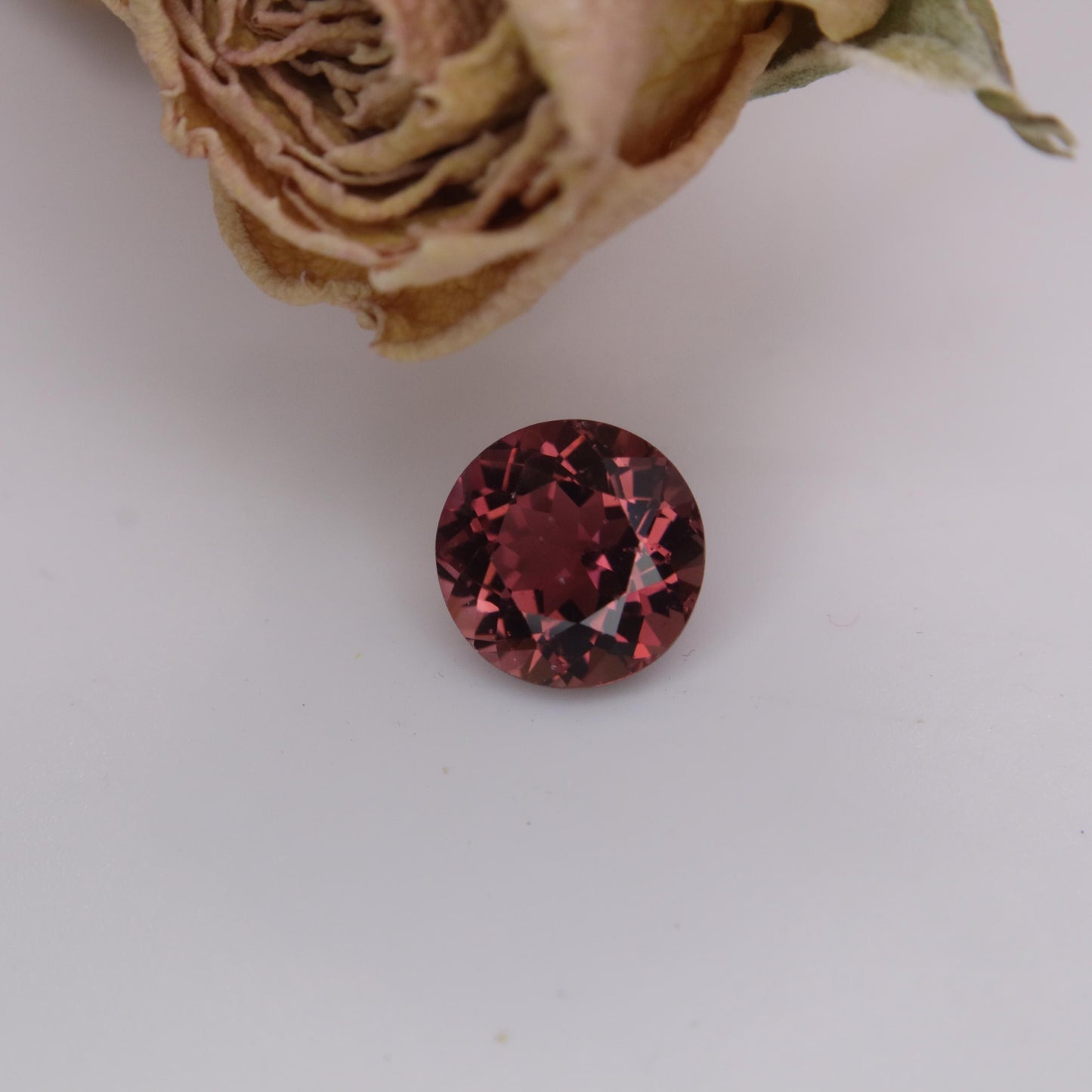 8mm Reddish Pink Tourmaline 2 Carat Round Cut, Faceted Loose Gemstone for Jewelry Setting