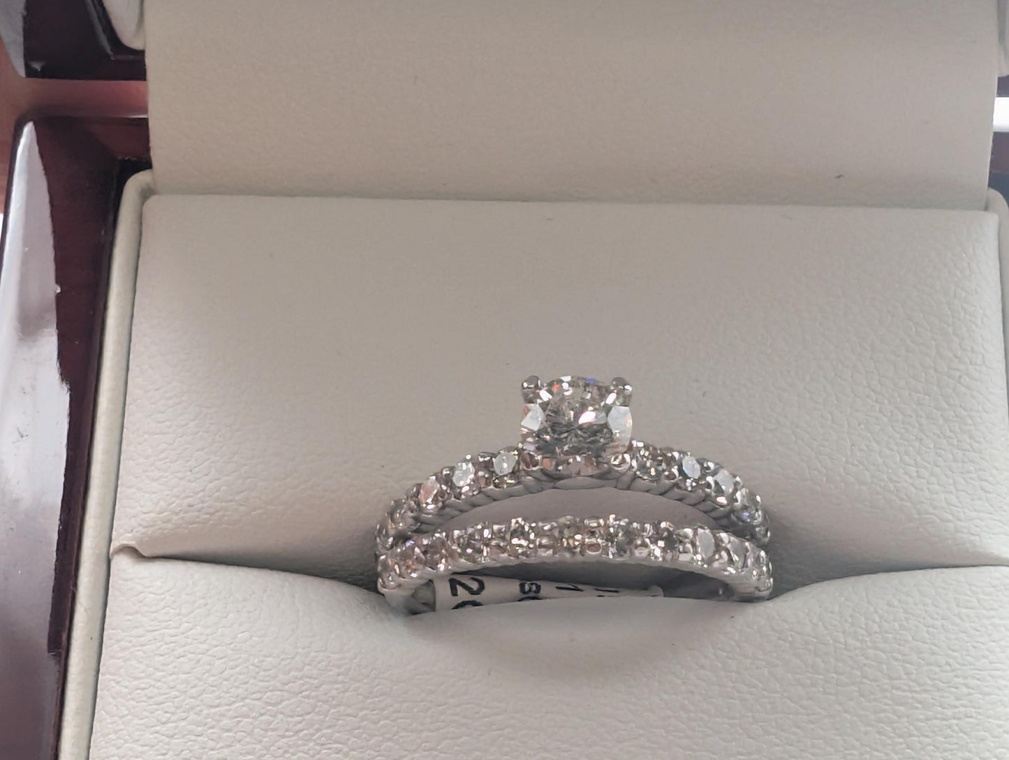 Gorgeous 950 platinum and genuine diamond wedding ring engagement set Round Brilliant size 5