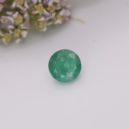 6.5mm Green Emerald 1.21 Carat Round Cut, Faceted Loose Natural Emerald