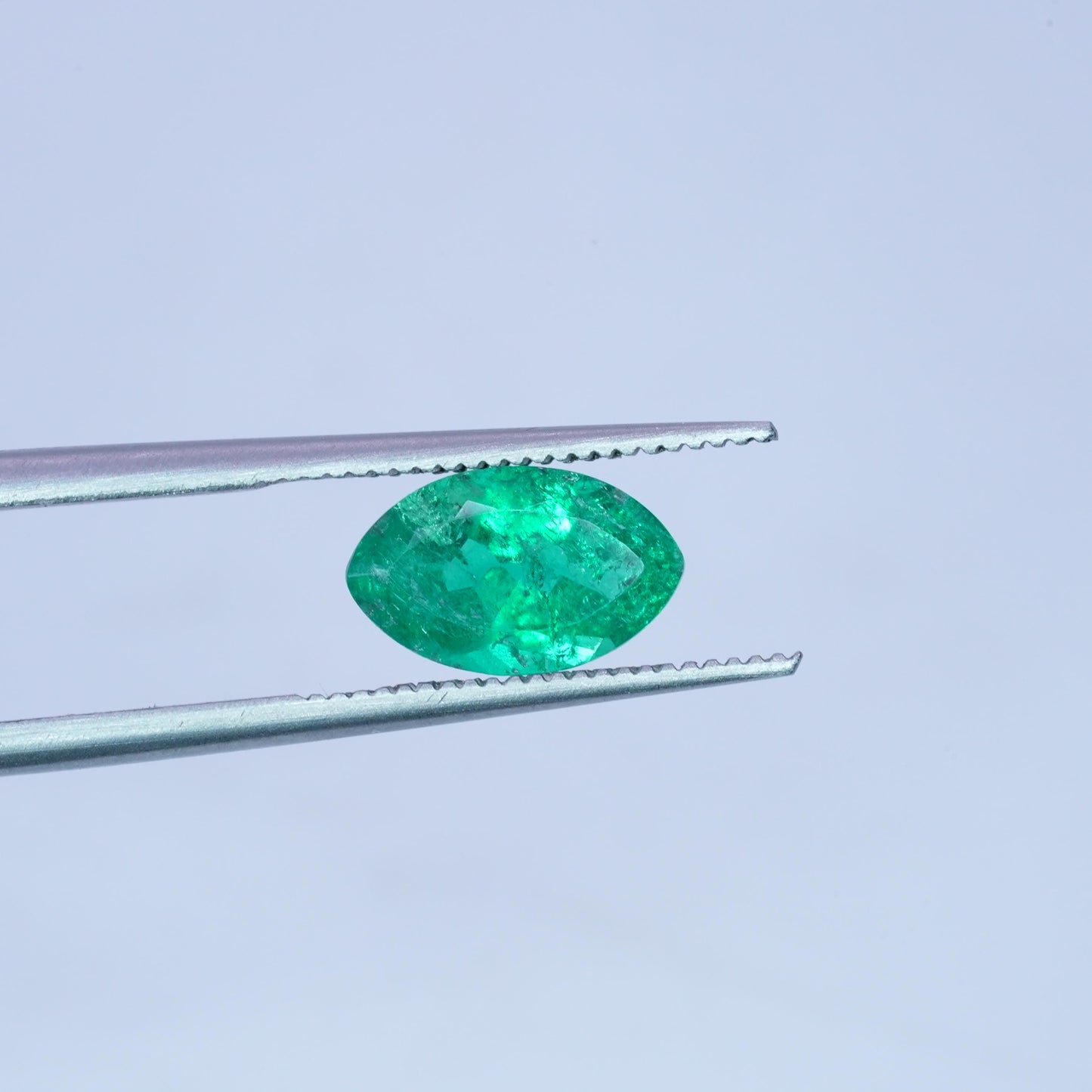 1 carat Natural Emerald 9.3x5.75mm Marquise Cut