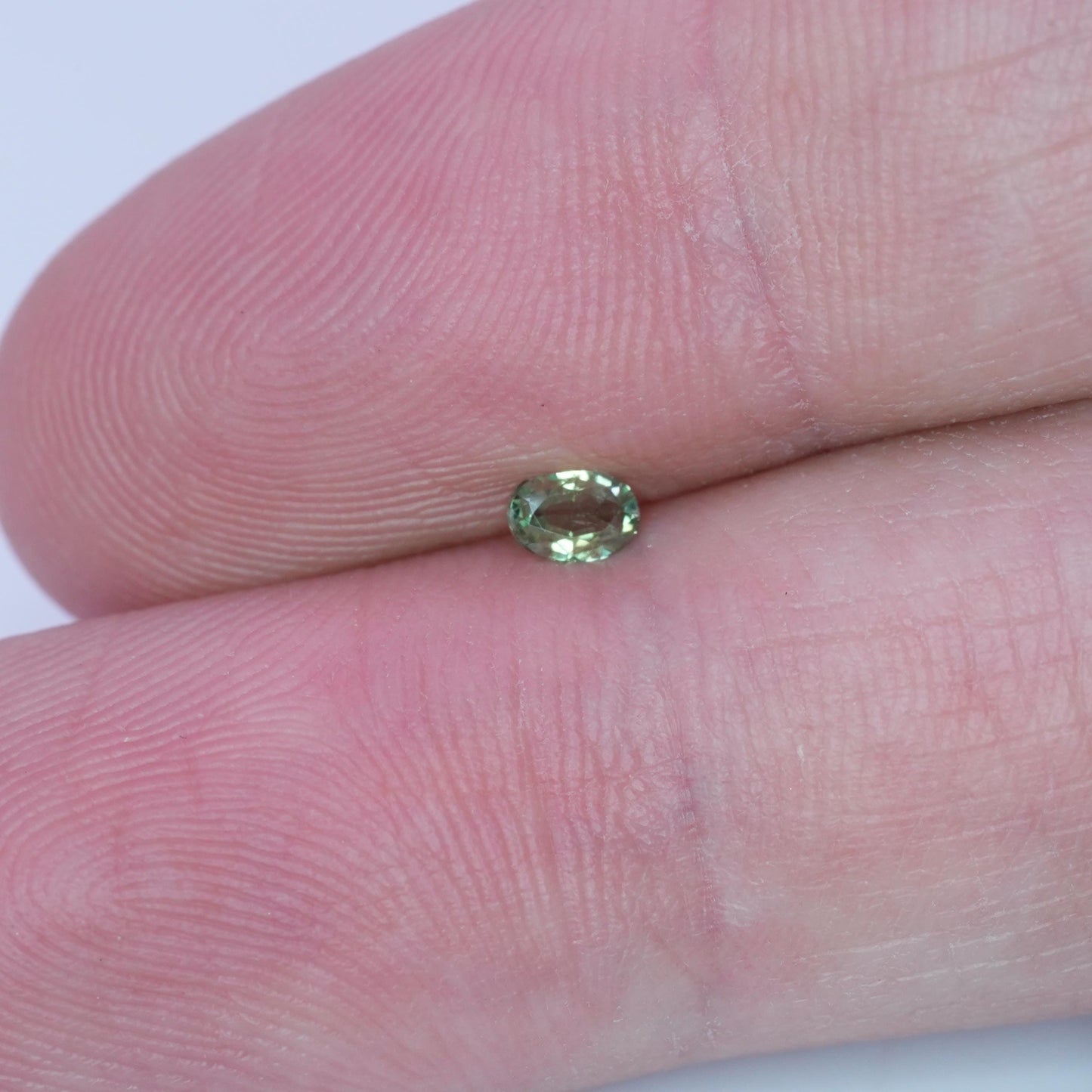 0.16 carat Natural Alexandrite 4x3mm Oval Cut, Green to Purple Color Change