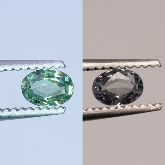 0.16 carat Natural Alexandrite 4x3mm Oval Cut, Green to Purple Color Change