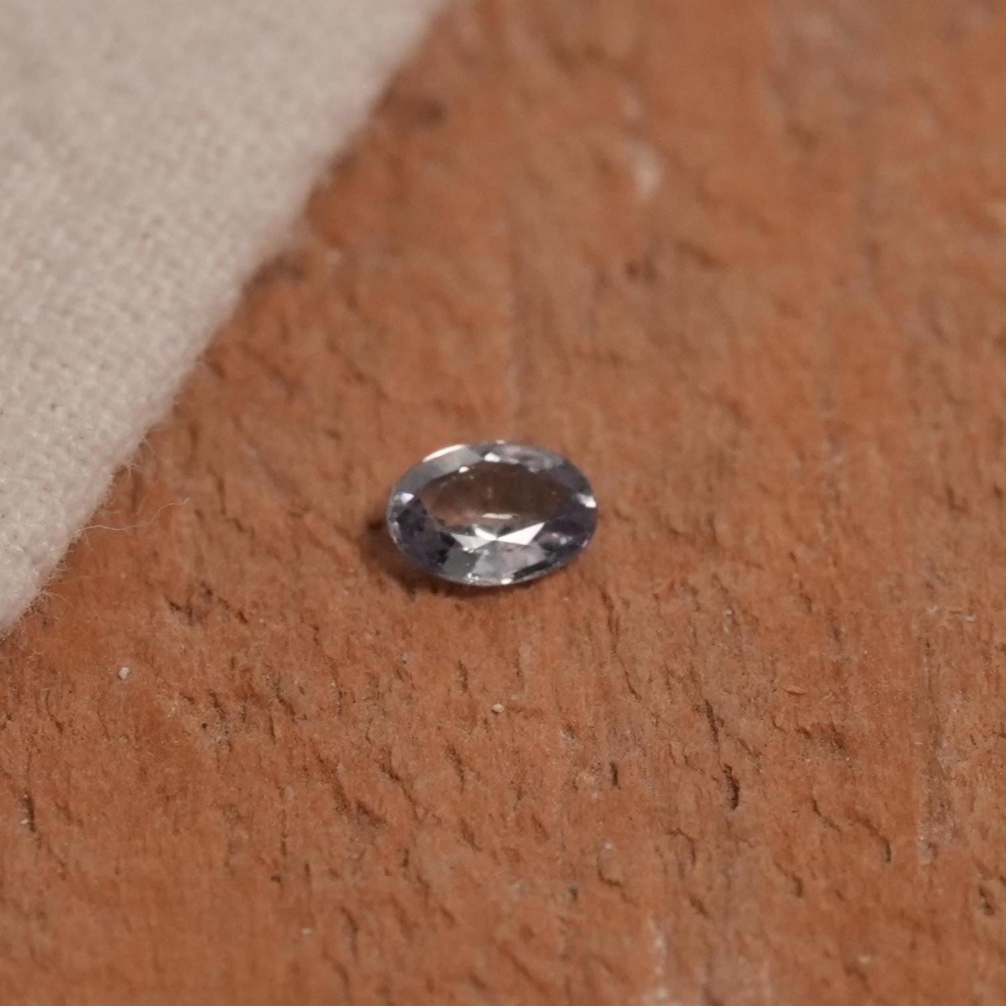 0.16 carat Natural Alexandrite 4x3mm Oval Cut, Green to Purple Color Change