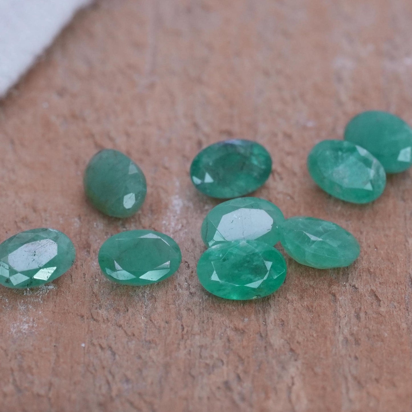ONE- 6x4mm Cloudy Emerald Oval Cut