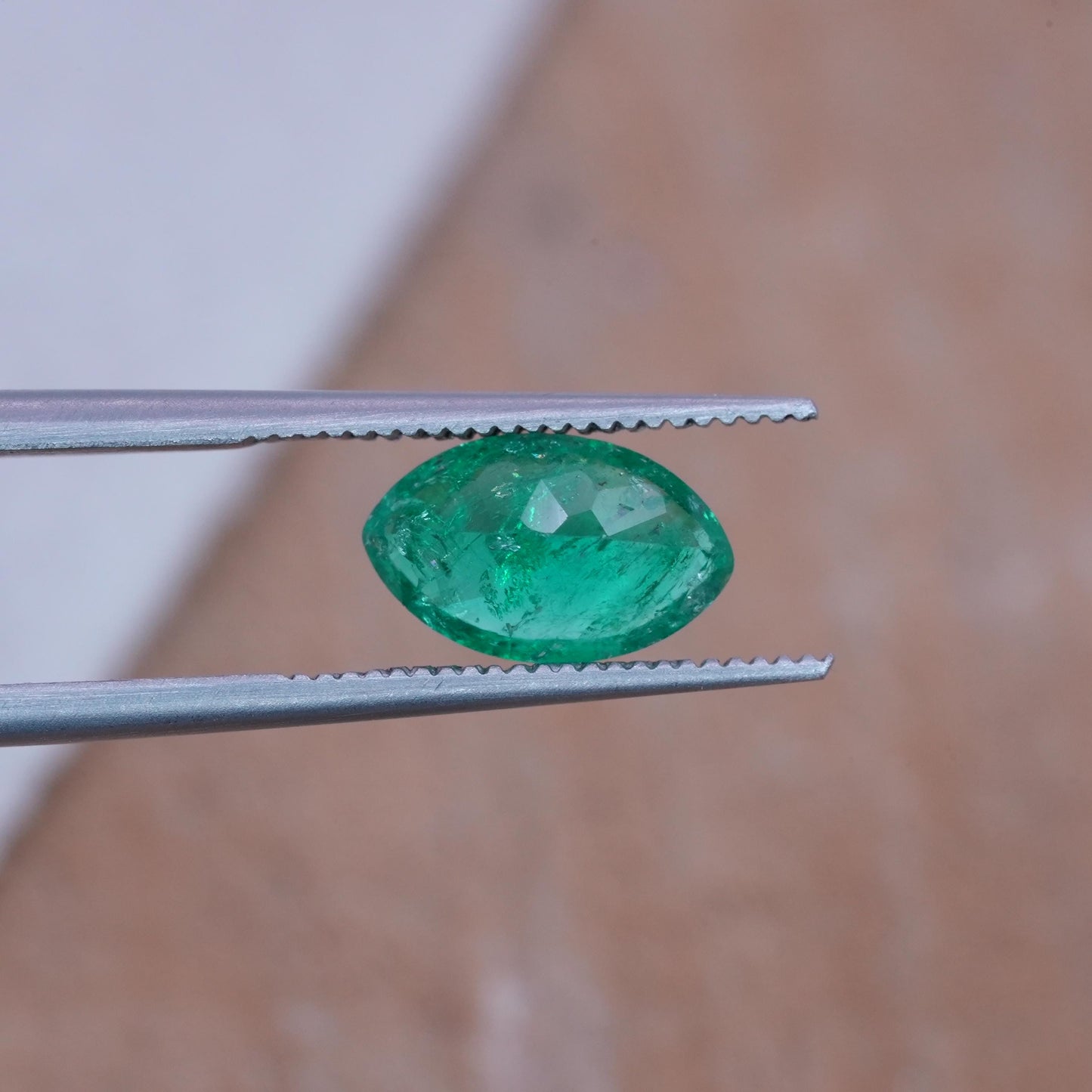 1 carat Natural Emerald 9.3x5.75mm Marquise Cut