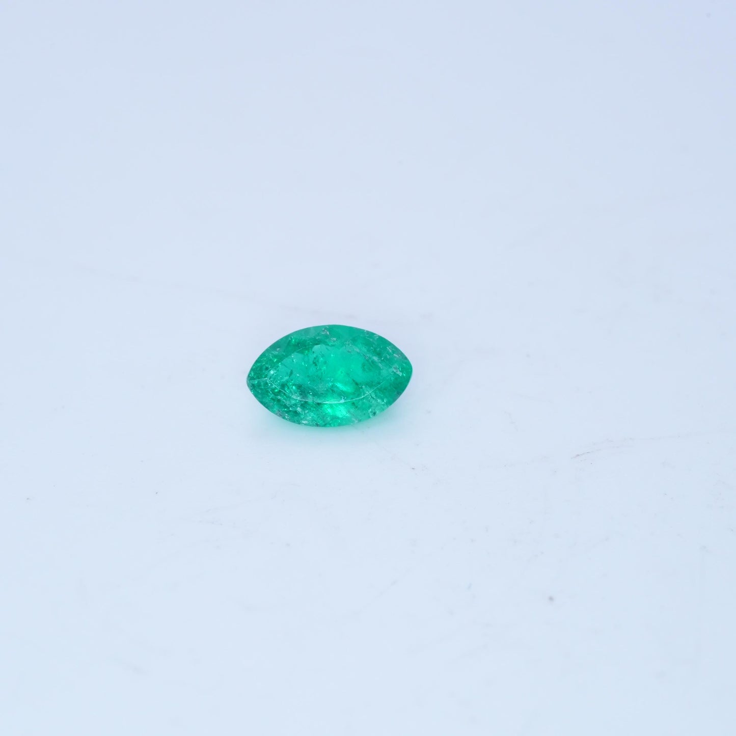 1 carat Natural Emerald 9.3x5.75mm Marquise Cut