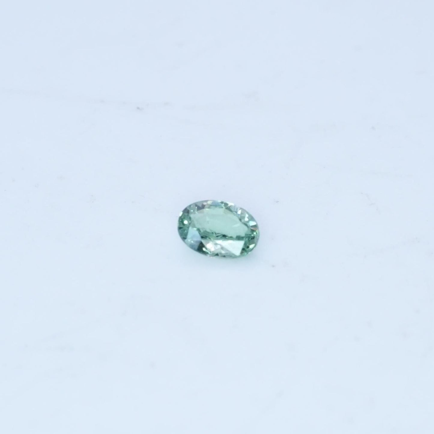 0.16 carat Natural Alexandrite 4x3mm Oval Cut, Green to Purple Color Change