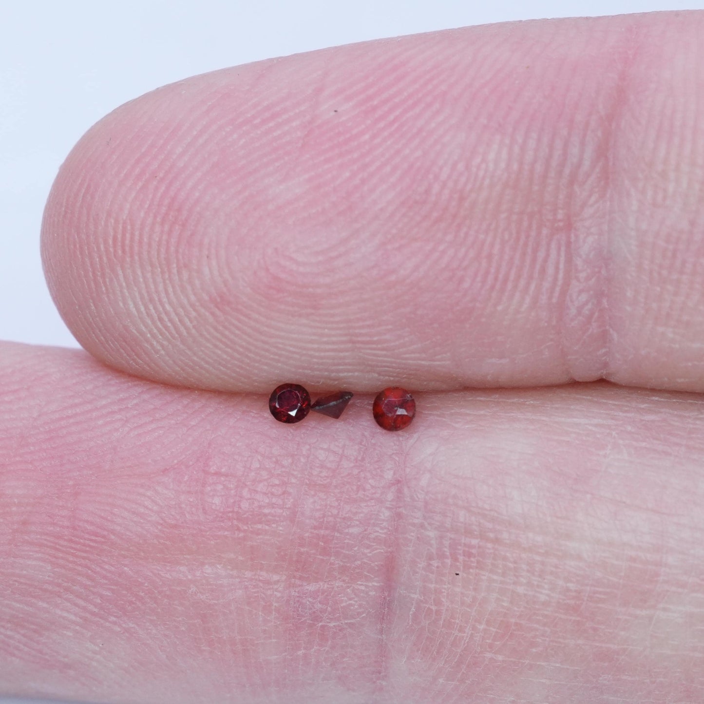 ONE 2mm Red Garnet Round Cut