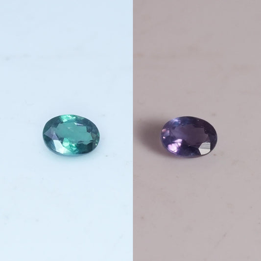 0.30 carat Natural Alexandrite 4.45x3.4mm Oval Cut, Green to Purple Color Change