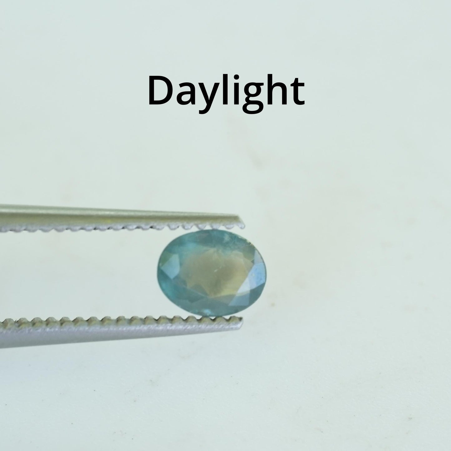 0.34 carat Natural Alexandrite 4.85x3.85mm Oval Cut, Green to Purple Color Change