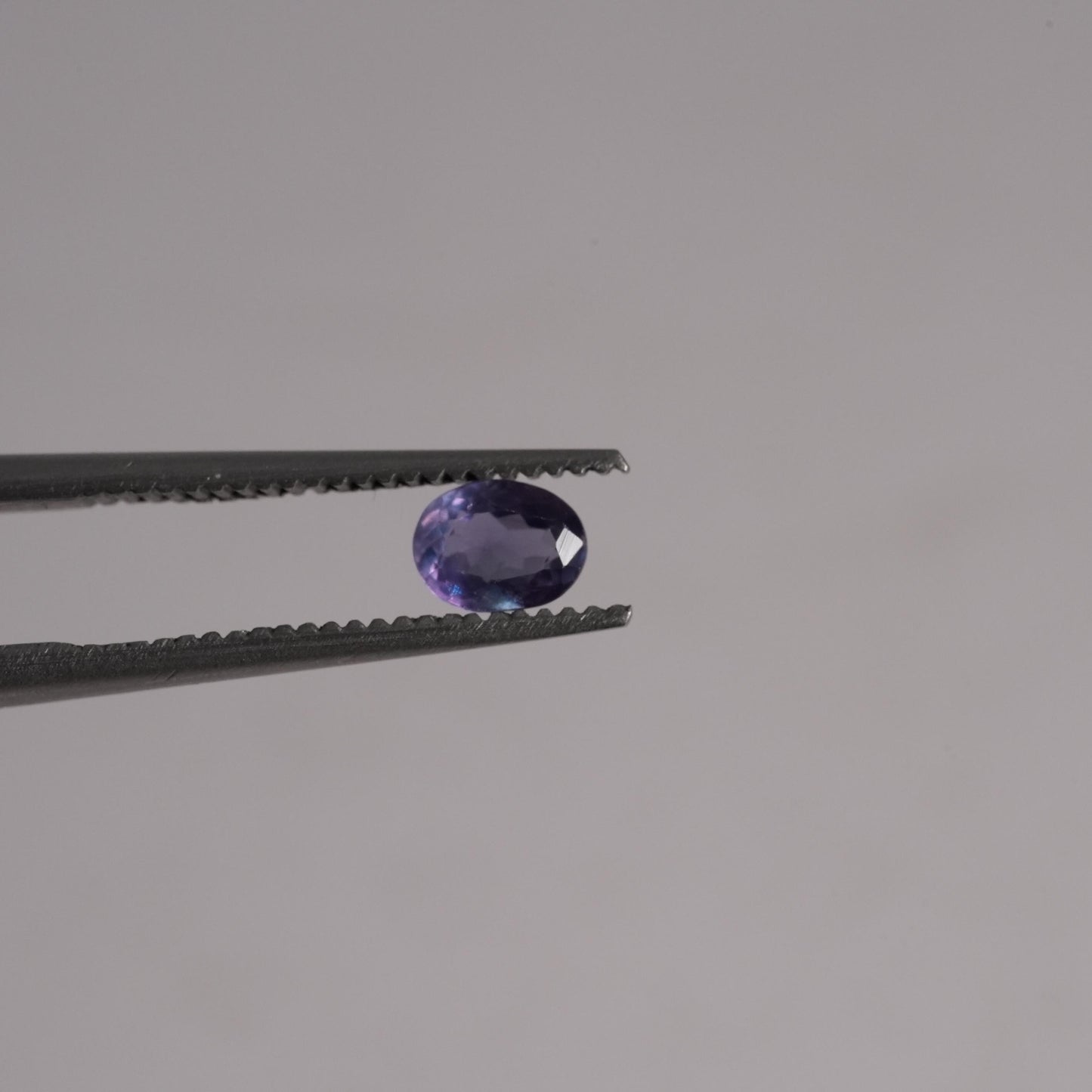 0.30 carat Natural Alexandrite 4.45x3.4mm Oval Cut, Green to Purple Color Change