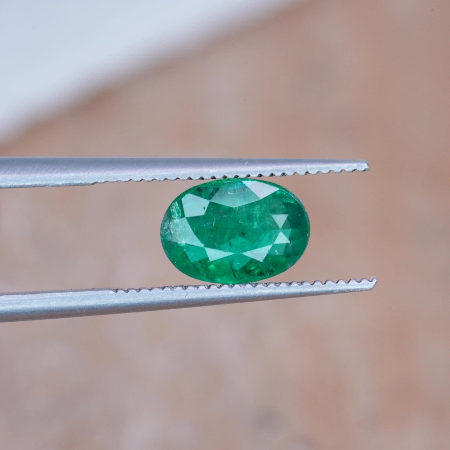 1 carat Natural Emerald 7.8x5.5mm Oval Cut
