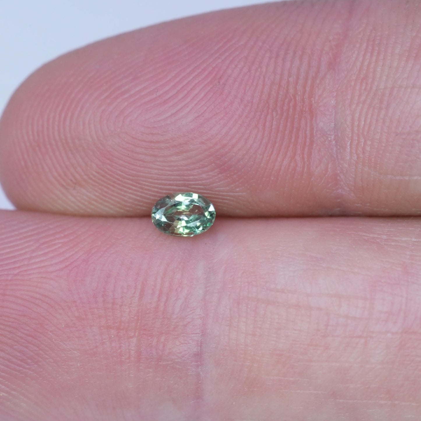0.28 carat Natural Alexandrite 4.8x3.4mm Oval Cut, Green to Purple Color Change
