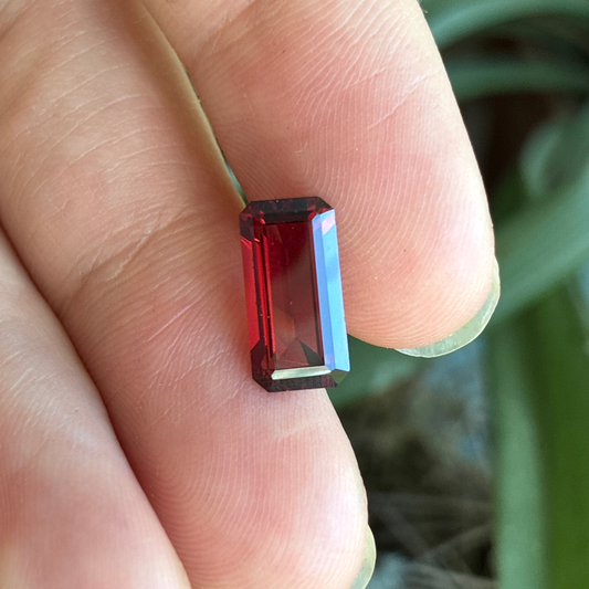 12x6mm Emerald-Cut Deep Red Loose Garnet, 3 carat