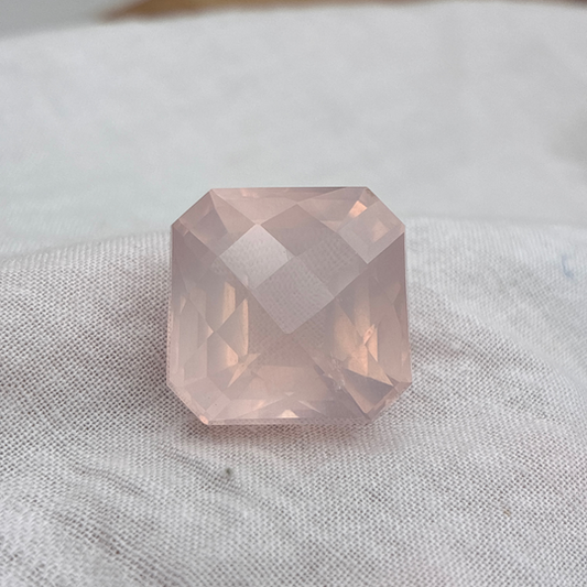 31 carat Rose Quartz 18 mm Square cut Gemstone