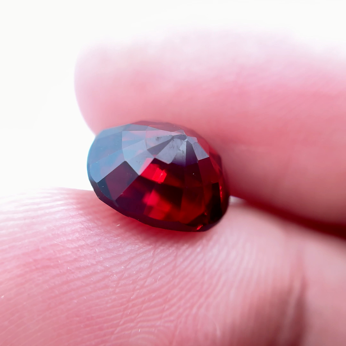 4.68 carat Deep Red Spessartite Garnet, 10x8.5mm