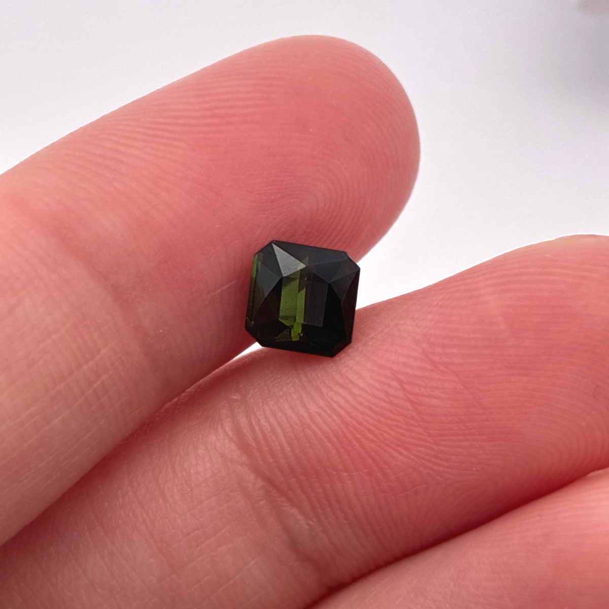 6mm Green Tourmaline, 1.25 carats